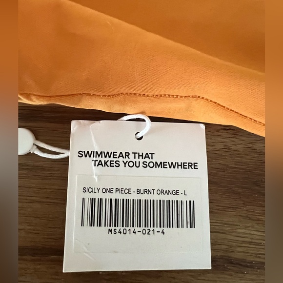 NWT - Monday Swimwear Sicily one piece - burnt orange - Picture 4 of 4
